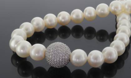 Halsschmuck Ref.-Nr.: 480130639 925/- Silber, Rhodiniert 262 Zirkonia  Wei&szlig;  48 S&uuml;&szlig;wasser Zuchtperle 8,5 bis 9,0 mm Wei&szlig; Oval L&auml;nge 44cm