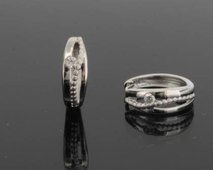 Ohrschmuck Ref.-Nr.: 708955119 333/- Gold, wei&szlig; 3 Zirkonia  Wei&szlig;  Individual-Nr. 7089551199
