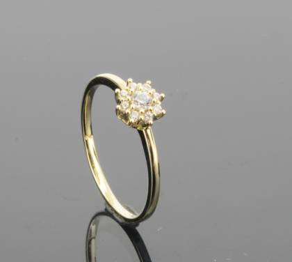 Ringe Ref.-Nr.: 675504056 333/- Gold, gelb 9 Zirkonia  Wei&szlig;  Ringgr&ouml;&szlig;e 56