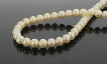 Wilhelm M&uuml;ller Halsschmuck Ref.-Nr.: 462032734 61 S&uuml;&szlig;wasser Zuchtperle 6,5-7,0 mm Wei&szlig; Oval L&auml;nge 40cm