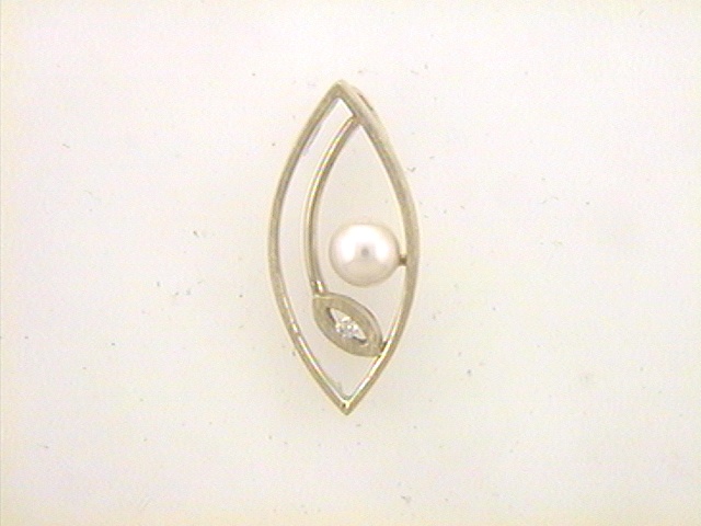 Max Fr&ouml;hlich Mio Fallegro Halsschmuck Ref.-Nr.: 148/188862 585/- Gold, gelb 1 Diamant Wesselton deutliche Einschl&uuml;sse Brillantschliff 0,02ct.  1 S&uuml;&szlig;wasser Zuchtperle 4,5-5,0 mm