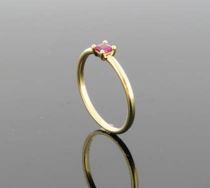 Wilhelm M&uuml;ller Ringe Ref.-Nr.: 667096054 585/- Gold, gold 1 Rubin Rot 0,17ct.  Ringgr&ouml;&szlig;e 54