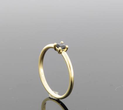 Wilhelm M&uuml;ller Ringe Ref.-Nr.: 667097056 585/- Gold, gold 1 Saphir blau 0,17ct.  Ringgr&ouml;&szlig;e 56