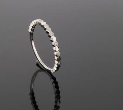 Ringe Ref.-Nr.: 158980055 585/- Gold, wei&szlig; 7 Diamant Wesselton kleine Einschl&uuml;sse Brillantschliff 0,07ct.  Ringgr&ouml;&szlig;e 55