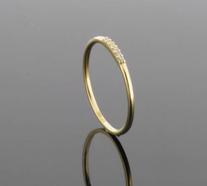Wilhelm M&uuml;ller Ringe Ref.-Nr.: 670070052 333/- Gold, gold 6 Zirkonia  Wei&szlig;  Ringgr&ouml;&szlig;e 52