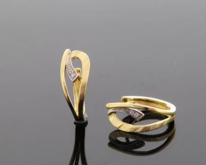 Wilhelm M&uuml;ller Ohrschmuck Ref.-Nr.: 709444019 333/- Gold, gold 4 Zirkonia  Wei&szlig; 