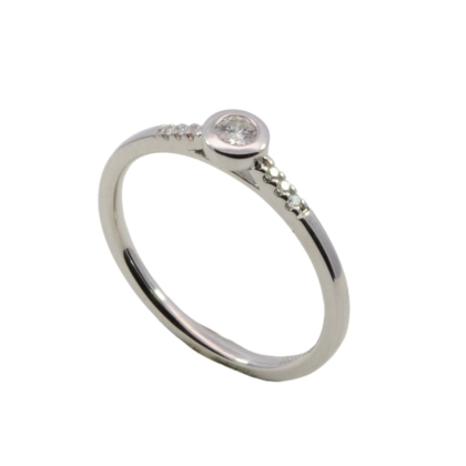 Wilhelm M&uuml;ller Ringe Ref.-Nr.: 159150057 585/- Gold, wei&szlig;  7 Diamant Wesselton  Weiss kleine Einschl&uuml;sse Brillantschliff 0,10ct.  Ringgr&ouml;&szlig;e 57