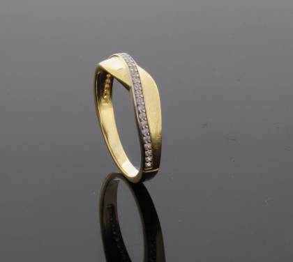 Wilhelm M&uuml;ller Ringe Ref.-Nr.: 670053053 333/- Gold, gold  31 Zirkonia  Wei&szlig;  Ringgr&ouml;&szlig;e 53