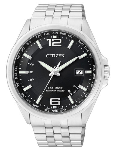 Die Citizen Eco-Drive Funksolar Uhr, Modellnummer CB0010-88E, besticht durch ihr silbernes Edelstahlarmband, ein schwarzes Zifferblatt mit Streifen, Saphirglas und eine analoge Anzeige. Diese 43mm Solar-Uhr ist wasserdicht bis 100m und eignet sich perfekt f&uuml;r allt&auml;gliche Anl&auml;sse. Tragen Sie sie stilvoll zu Business- oder Freizeitoutfits.