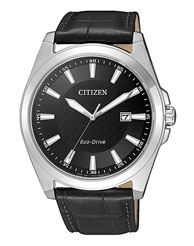 Die Citizen Herren Uhr Eco-Drive BM7108-14E besticht durch ein schwarzes Zifferblatt mit Streifenindex, rundem Edelstahlgeh&auml;use und Saphirglas. Das PU-Lederarmband in Schwarz erg&auml;nzt das Design. Wasserdicht bis 100m, verf&uuml;gt sie &uuml;ber ein analoges Zifferblatt mit Datumsanzeige und solarer Bewegung. Perfekt f&uuml;r den t&auml;glichen Gebrauch und formelle Anl&auml;sse. Ideal am Handgelenk getragen.