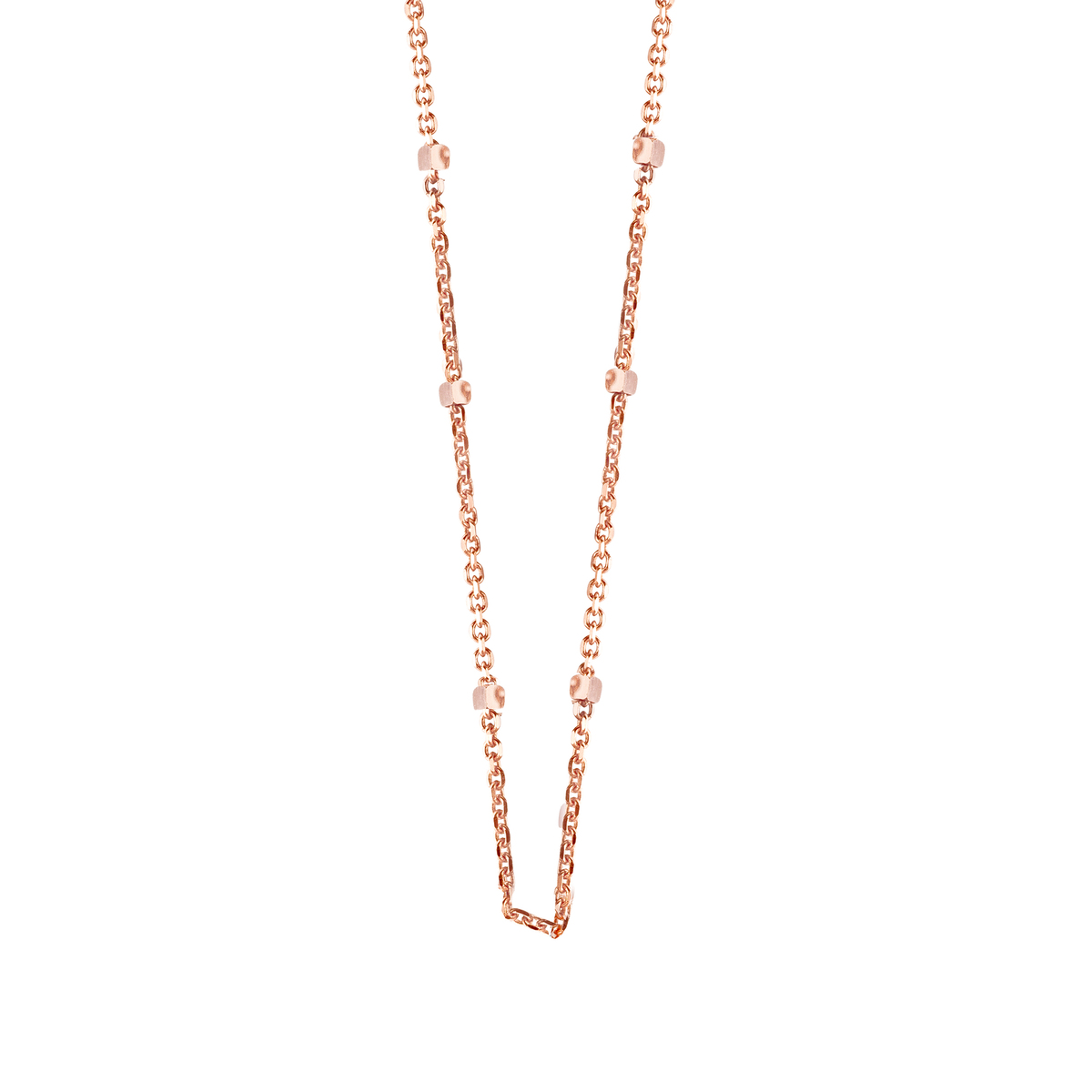 . Deze halsketting is gemaakt van 18-karaats goud en behoort tot de categorie sieraden. Perfect voor speciale gelegenheden of dagelijks gebruik. Draag deze ketting bovenop een eenvoudige blouse of jurk om je look te verfraaien. 

Categorie: SIERAAD  
Type: HALSKETTING  
Materiaal: 18-KARAATS GOUD