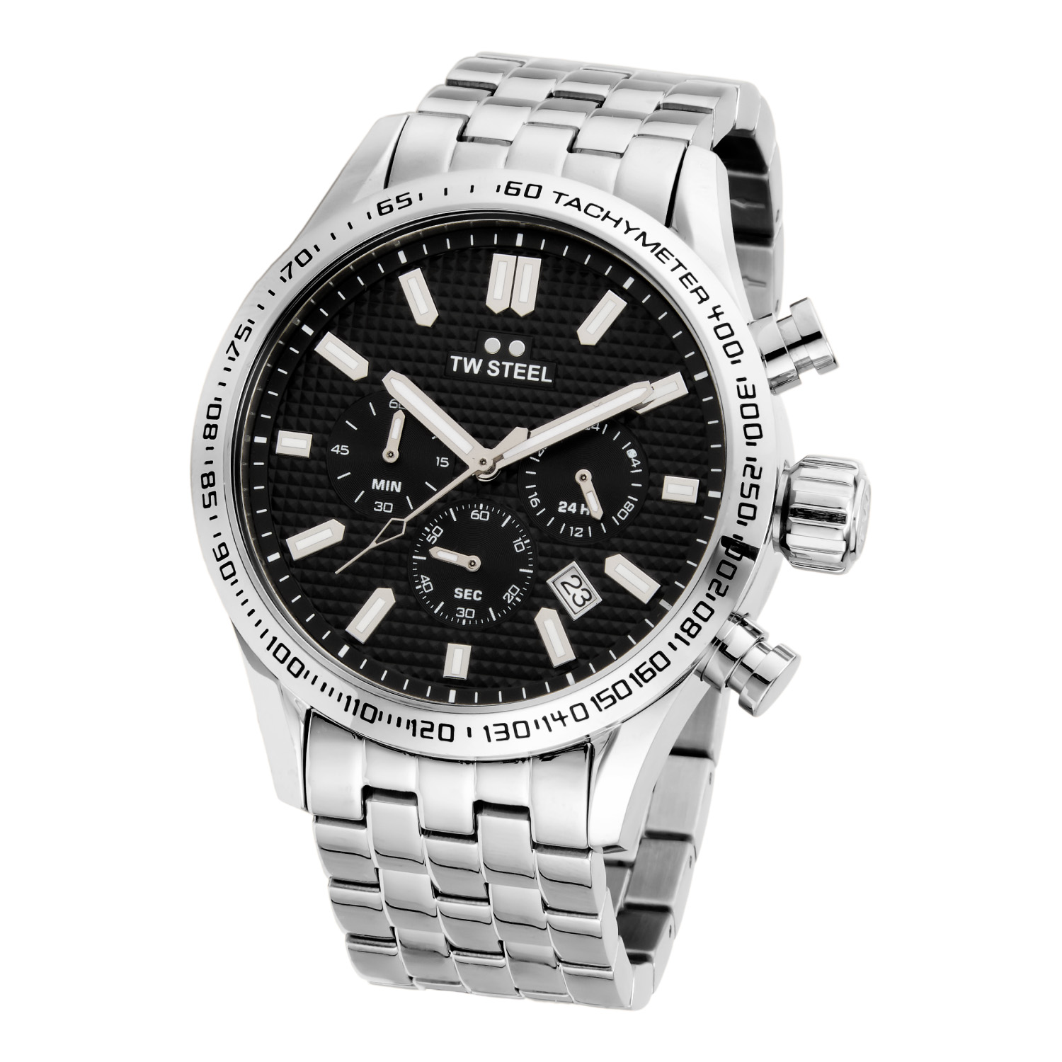 TW Steel TWVB2 Volante Chrono 45mm  
Deze TW steel uit de Volante serie met nr TWVB2 valt op door zijn eenvoudige maar robuuste uitstraling. Het herenhorloge heeft een ronde zilverkleurige kast met een bezel met tachymeter, een schroefkroon, een datum en een chronograaf. Op de zwarte patroonwijzerplaat zit een datum en zijn wijzers, chronograaf en uurs-aanduiding duidelijk zichtbaar door de lumibrite accenten. Aan de kast zit een stalen schakelband met een vouwsluiting. Het horloge heeft wereldwijde garantie van 2 jaar en is 10ATM. Een sportief model met een doorsnede van 45mm en een gehard mineraalglas.

Het Merk:
TW Steel is een Nederlands horlogemerk. Groot in visie en onge&euml;venaard in stijl. Sinds onze oprichting in 2005 geven wij tijd een nieuwe dimensie. Met karakteristieke designs stappen wij af van de gebaande paden.
Ons bereik is wereldwijd, of het nu zakelijk, casual of sportief is, bij de horloge collectie van TW Steel gaat het om kwaliteit en precisie. Een horloge dat je persoonlijkheid onderstreept is altijd binnen handbereik. Vorm en functie gaan samen in onze horloges van Zwitserse top kwaliteit. De kunst om je te onderscheiden vergt zelfvertrouwen en lef.
TW Steel is niet zomaar een horloge, TW Steel is een statement.

Specificaties:
- Stalen horloge kast 45mm
- Zwarte wijzerplaat 
- Stalen schakelband
- Gehard mineraalglas
- Schroefkroon
- Chronograaf/ datum
- 10ATM