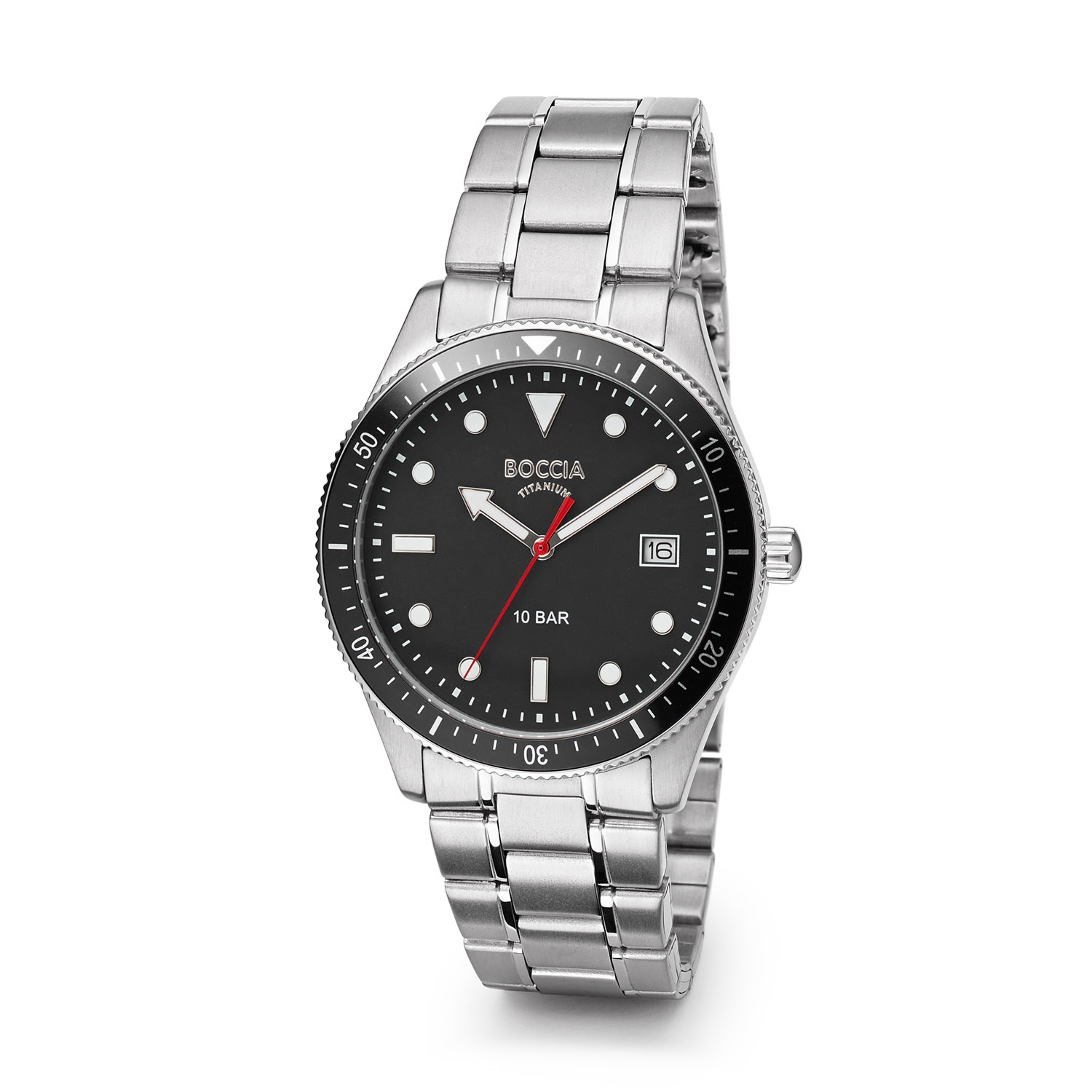 Boccia Titanium 3664-06 Heren Horloge 39mm
Dit herenhorloge van Boccia heeft een stoere uitstraling. De 3664-06 heeft een ronde titanium horlogekast met een zwarte bedrukte draaibare bezel en een zwarte wijzerplaat met opvallende uursaanduiding door de lumibrite en een datum. Aan de titanium kast zit een titanium schakelband met een vouwsluiting. Het horloge heeft een doorsnee van 39mm, een mineraalglas en is 10ATM. Of je nu sportief of chique gekleed gaat, dit horloge past bij elke outfit en iedere gelegenheid!

HET MERK
Boccia Titanium is het titanium merk van Nederland, dat zijn oorsprong in Duitsland vindt en is opgericht in het jaar 1992. Ontwikkeld door internationale ontwerpers. Alle titanium componenten van de BOCCIA TITANIUM collectie zijn gemaakt van 99,7% puur titanium; het bijzondere materiaal. Het is licht in gewicht, neemt de temperatuur van de huid aan en is zeer huidvriendelijk. Bovendien is het corrosie- en temperatuurbestendig.

SPECIFICATIES
- Mineraalglas
- Ø 39mm
- Ronde titanium horlogekast
- Titanium schakelband
- Zwarte wijzerplaat 
- 10ATM