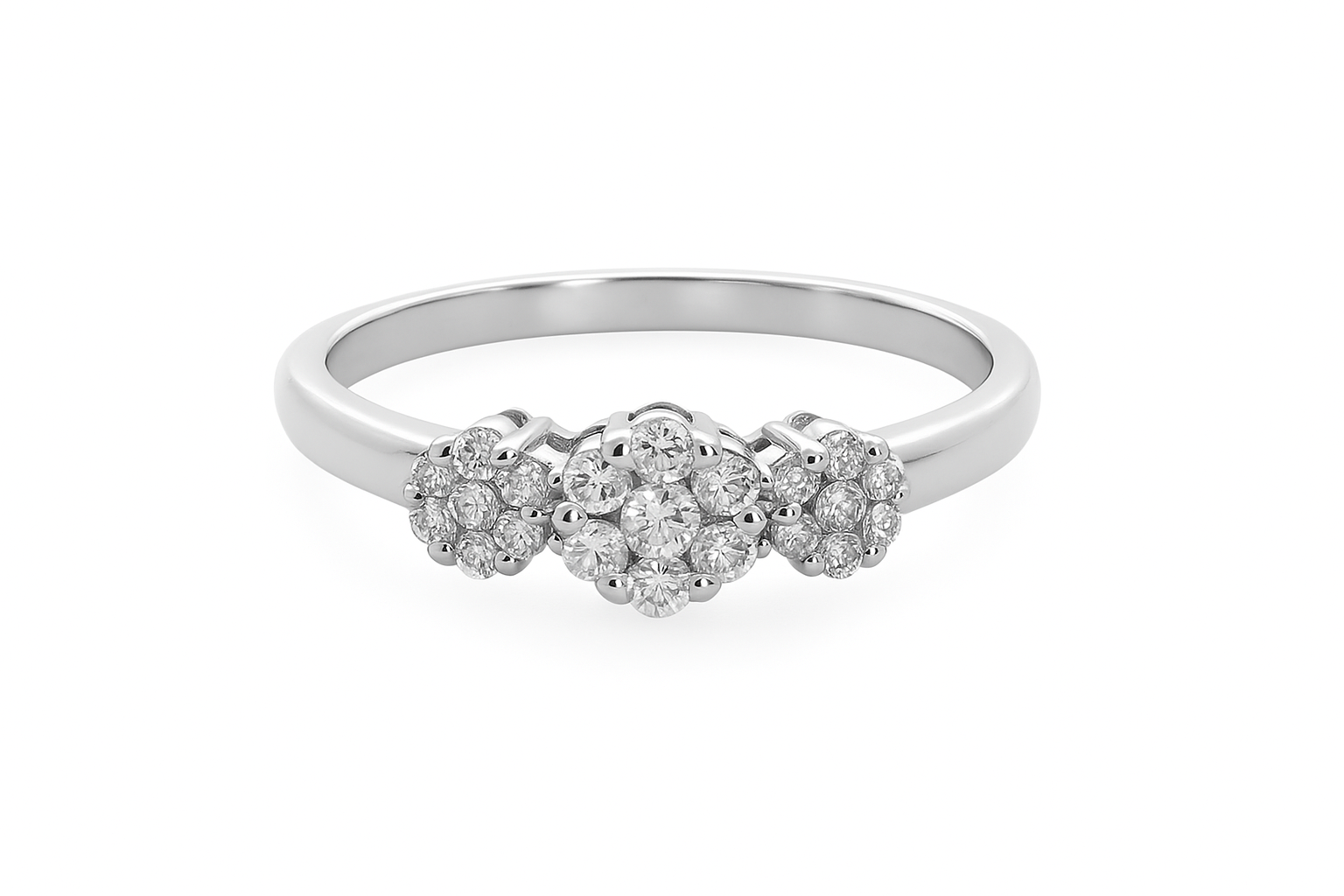 De witgouden ring met diamant, modelnummer 0002478, is van een ongekend merk. Deze prachtige ring in maat 54 is gemaakt van 14-karaats goud en bevat 21 diamanten van SI1 zuiverheid en H-kleur. Perfect voor elke gelegenheid, accentueert deze ring elegant de hand. Draag het solo of combineer met andere sieraden voor een verfijnde look.