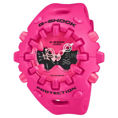De centrale behuizing die de module beschermt, wordt bedekt door een buitenkant die gebruikmaakt van een geïntegreerde rand en horlogebandconstructie, met grote dimensionale indexen die het glas overlappen om ook als schokabsorberende bumpers te fungeren. Dit unieke krachtige ontwerp zorgt voor een geheel nieuwe look, met behoud van de karakteristieke G-SHOCK schokbestendigheid waar je zo van houdt. 
 
Om dit te bereiken hebben we een nieuwe magnetische vasthoudstructuur ontwikkeld, een innovatief ontwerp waarbij de handen, die bijzonder kwetsbaar zijn voor schokken, met magnetische kracht worden vastgemaakt in plaats van direct aan de as te worden bevestigd. Deze nieuwe magnetische technologie zorgt ervoor dat de Shock Release Hand (minutenwijzer)* schokken effectief kan absorberen en afvoeren, maakt het ook mogelijk om grotere wijzers te maken en biedt meer flexibiliteit in styling. 
 
De gelaagde constructie van de analoog-digitale combinatie wijzerplaat bevat een LCD-scherm met volledig scherm en een metalen wijzerplaat met opengewerkte decoratieve doorkijkjes. Speciaal ontworpen oversized uur- en minutenwijzers in het midden en een indicatorwijzer in de LCD geven dit opvallend originele ontwerp de finishing touch.  