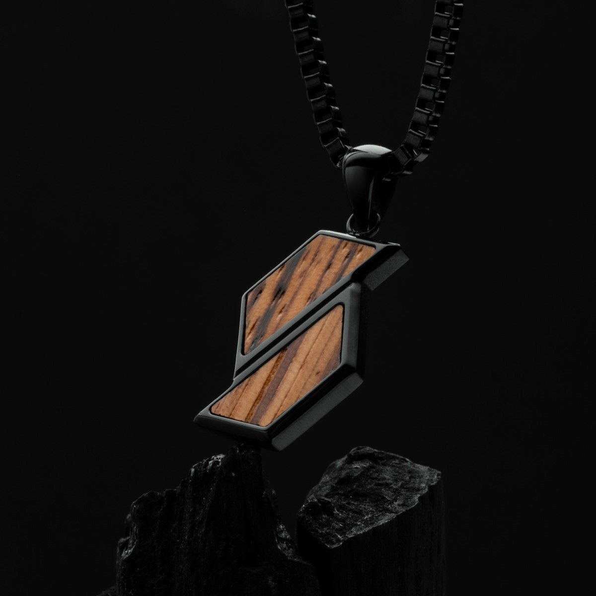 Holzkern Collier Bariton Zebrano Schwarz