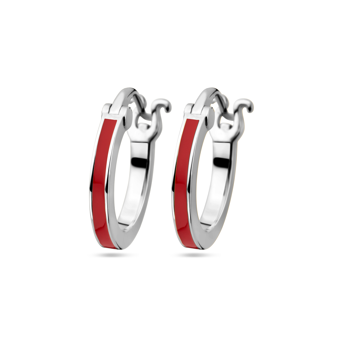 Gerhodineerd 925 zilveren oorringen uitgevoerd met rood emaille. De oorringen hebben een afmeting van 15,5x2mm.