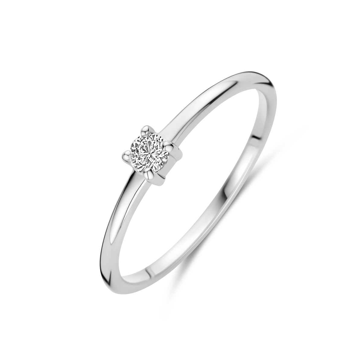 Gerhodineerd 925 zilveren ring uitgevoerd met Labgrown diamant  0,10 ct TW VSI . De ring heeft een breedte van 3.5mm.