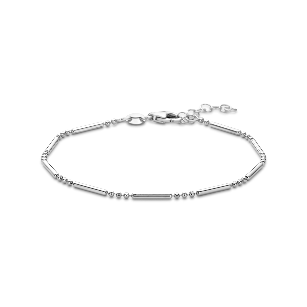 Gerhodineerd 925zilveren armband met schakelbreedte van 1,5mm. De armband heeft een draaglengte 17cm en een extensie van 2cm. Uitgevoerd met een karabijnsluiting.