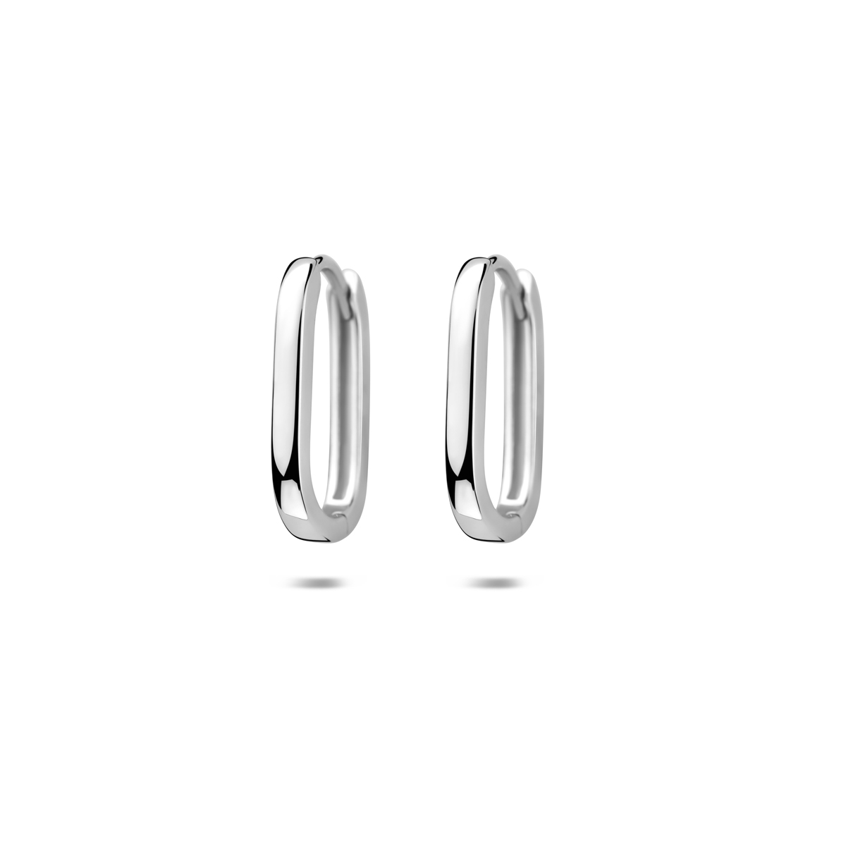 Gerhodineerd 925 zilveren klapoorringen met een afmeting van 16,5x2mm.