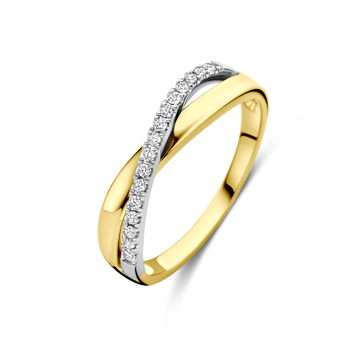 14k Geel en witgouden ring uitgevoerd met diamant. De ring heeft een breedte van 5mm en een diamant gewicht van 0.14ct.