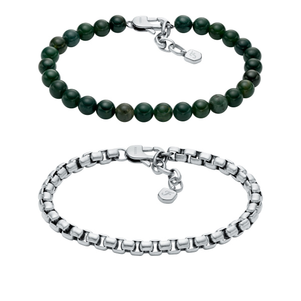 Deze set combineert moderne eenvoud met doordachte details voor een moeiteloze styling. Deze cadeauset bevat een roestvrijstalen, zilverkleurige schakelketting en een armband met groene agaatkralen. Beide armbanden hebben een verstelbare karabijnsluiting voor een comfortabele en betrouwbare pasvorm. Draag ze samen of afzonderlijk om je look compleet te maken.