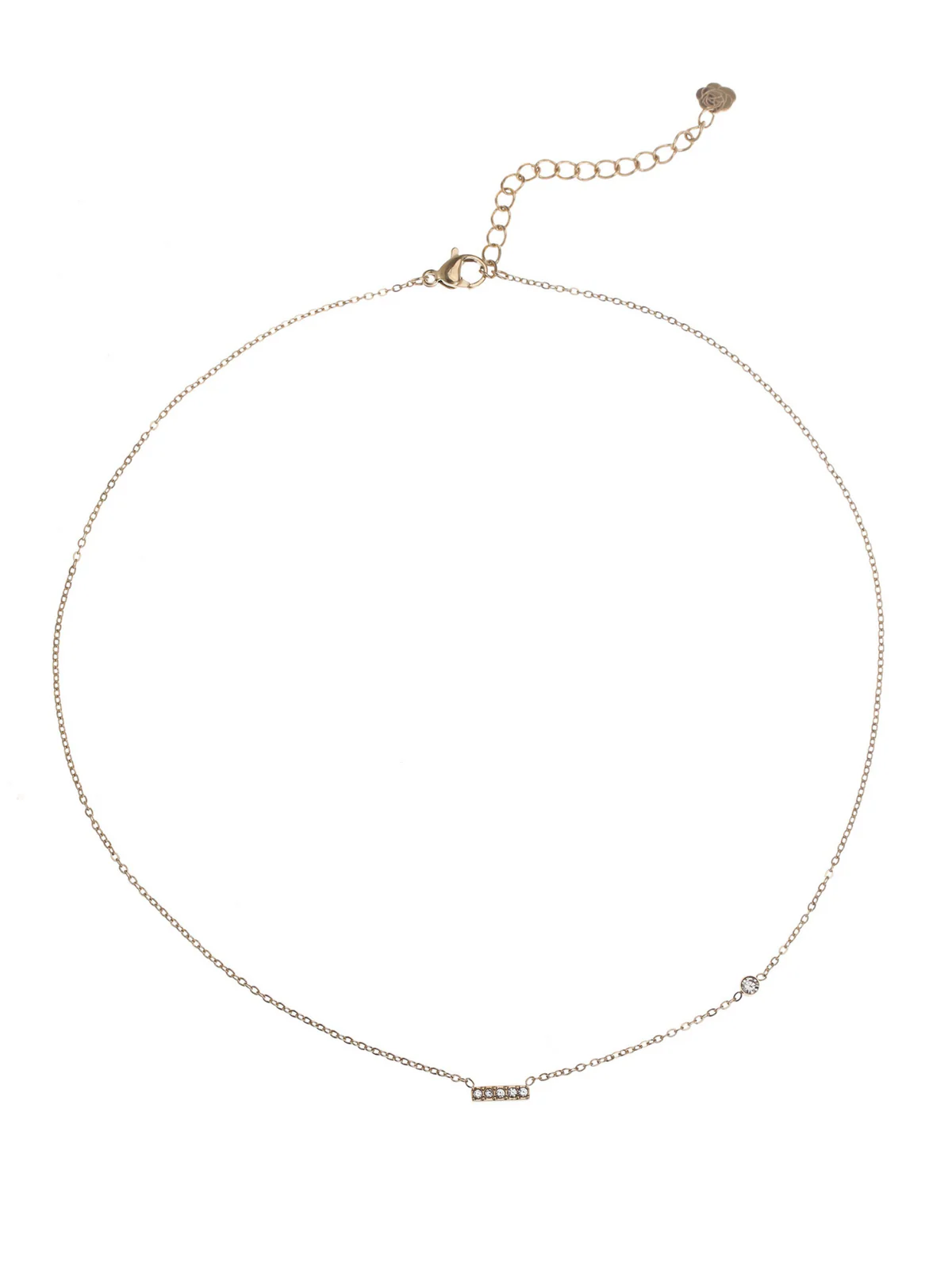 Het Rose & Camellia Collier, modelnummer 1110324406958, is een verfijnde vergulde edelstalen halsketting van 38+5 cm. Perfect voor zowel dagelijks gebruik als speciale gelegenheden. Combineer het met een elegante blouse of jurk voor een stijlvolle uitstraling. Ideaal als cadeau voor een geliefde of om jezelf te verwennen met een vleugje luxe.