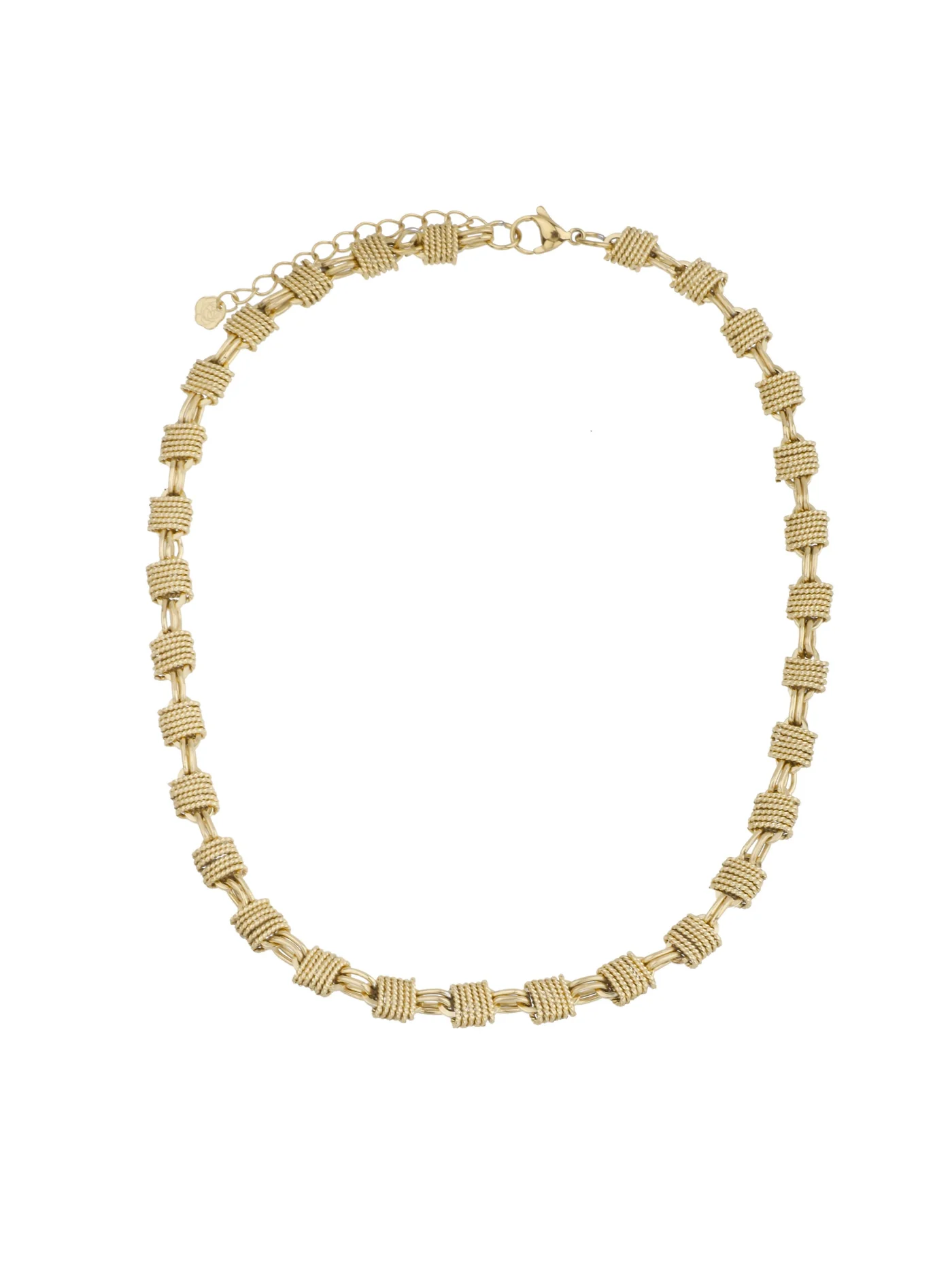 De Rose & Camellia Collier edelstaal verguld 40+5cm, modelnummer 1700012014505, is een verfijnde ketting van verguld edelstaal. Perfect voor zowel dagelijks gebruik als speciale gelegenheden. Draag het met een eenvoudige blouse of een elegante jurk om je look compleet te maken. De verstelbare lengte van 40+5cm biedt flexibiliteit voor elke halslijn.