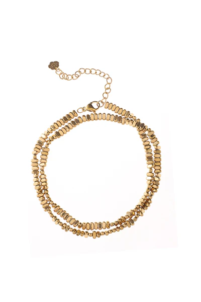 De Rose & Camellia Collier edelstaal verguld 38+5cm, modelnummer 1110331908995, is een elegante halsketting. Deze luxe ketting valt onder de categorie sieraden en is perfect te combineren met formele of chique outfits. Draag het als statement-stuk om je look te verfijnen en allure toe te voegen aan elke gelegenheid.