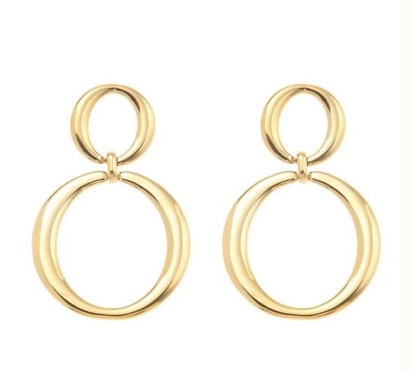 De Rose & Camellia Oorstekers, modelnummer 3110647008950, zijn vergulde edelstalen stud oorbellen. Deze elegante oorbellen voegen een subtiel accent toe aan elke outfit. Perfect voor dagelijks gebruik of speciale gelegenheden. Combineer met een chique jurk of casual outfit voor een verfijnde look. Een must-have aanvulling op je sieradencollectie.