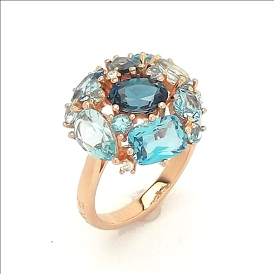 De IRIS Gouden ring, is een verfijnde ring gemaakt van 18 karaat goud. De ring is voorzien van een sprankelende topaas van 5,05 karaat en een schitterende diamant van 0,06 karaat. Deze elegante ring, maat 55, is perfect als statementstuk voor speciale gelegenheden en dagelijkse verfijning. Draag hem solo voor maximale impact.