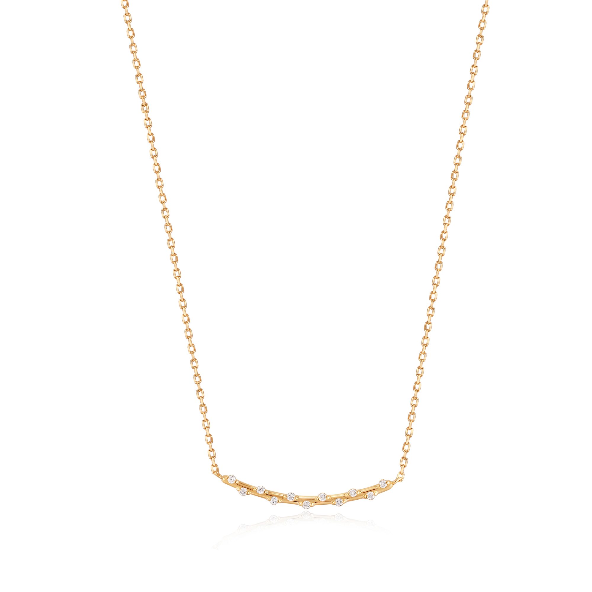 Een luxe twist met deze klassieke ketting. Kies dit seizoen voor onze nieuwe ketting met prachtige diamanten. Gemaakt van 14kt goud, is het de perfecte keuze om toe te voegen aan je collectie. Mooi te dragen met een eenvoudig wit t-shirt, maar ook je LBD. 

HET MERK
Ania Haie staat bekend als fashion-forward sieradenmerk en heeft een toonaangevende naam opgebouwd. Een uitstekend moment om het merk verder uit te bouwen met een 14kt massief gouden collectie: Ania Haie 14kt Gold! In lijn met Ania Haie’s streven om een duurzamer merk te worden, is de 14kt gouden collectie gemaakt van 100% gerecycled 14kt goud en bevat conflictvrije en volledig traceerbare natuurlijke diamanten en echte edelstenen, zoals witte saffieren, opalen en turquoise.

SPECIFICATIES
- 14kt Gold Stargazer Natural Diamond Bar Necklace
- Ketting
- 14kt goud
- Lengte verstelbaar: 43 - 48cm
- AH NAU002-02YG