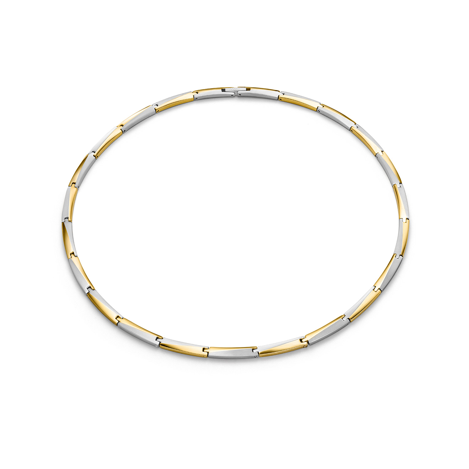 Boccia Titanium 08076-02 Collier
Deze unieke titanium ketting van Boccia Titanium is een mooie toevoeging aan je sieradencollectie! Wat deze titanium ketting uniek maakt, is dat er glanzende rechte schakels aan elkaar verbonden zijn via de onderkant. Hierdoor wordt het een soepele ketting. De schakels zijn om en om goud,- en zilverkleurig. Combineer de ketting met het bijpassende armband en oorbellen voor een complete look. De lengte is 50cm.

HET MERK
Boccia Titanium is het titanium merk van Nederland, dat zijn oorsprong in Duitsland vindt en is opgericht in het jaar 1992. Ontwikkeld door internationale ontwerpers. Alle titanium componenten van de BOCCIA TITANIUM collectie zijn gemaakt van 99,7% puur titanium; het bijzondere materiaal. Het is licht in gewicht, neemt de temperatuur van de huid aan en is zeer huidvriendelijk. Bovendien is het corrosie- en temperatuurbestendig.

SPECIFICATIES
- Ketting 08076-02
- Puur titanium
- Bicolor
- 50cm
