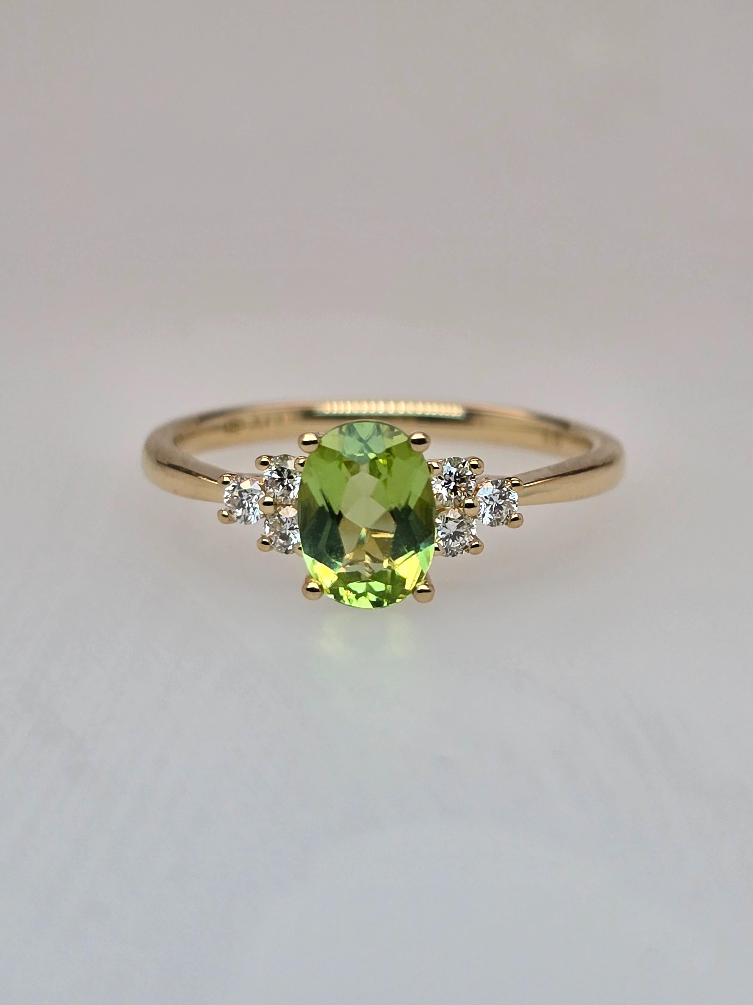 Ring goud 18kt met diamanten en peridoot