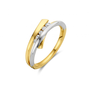 Product S607249903 is een prachtige ring in de categorie "JEWEL," ideaal voor elke gelegenheid. Draag deze ring om jouw stijl te accentueren en een elegante touch aan je outfit toe te voegen. Tip: Combineer met andere sieraden voor een gelaagde look of draag als statementstuk voor een verfijnde uitstraling. Perfect voor dagelijks gebruik of speciale gelegenheden.