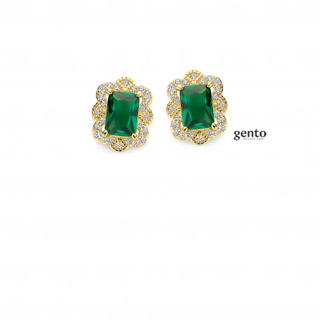 Oorbellen zilver verguld met groene steen zirconium en zirconium