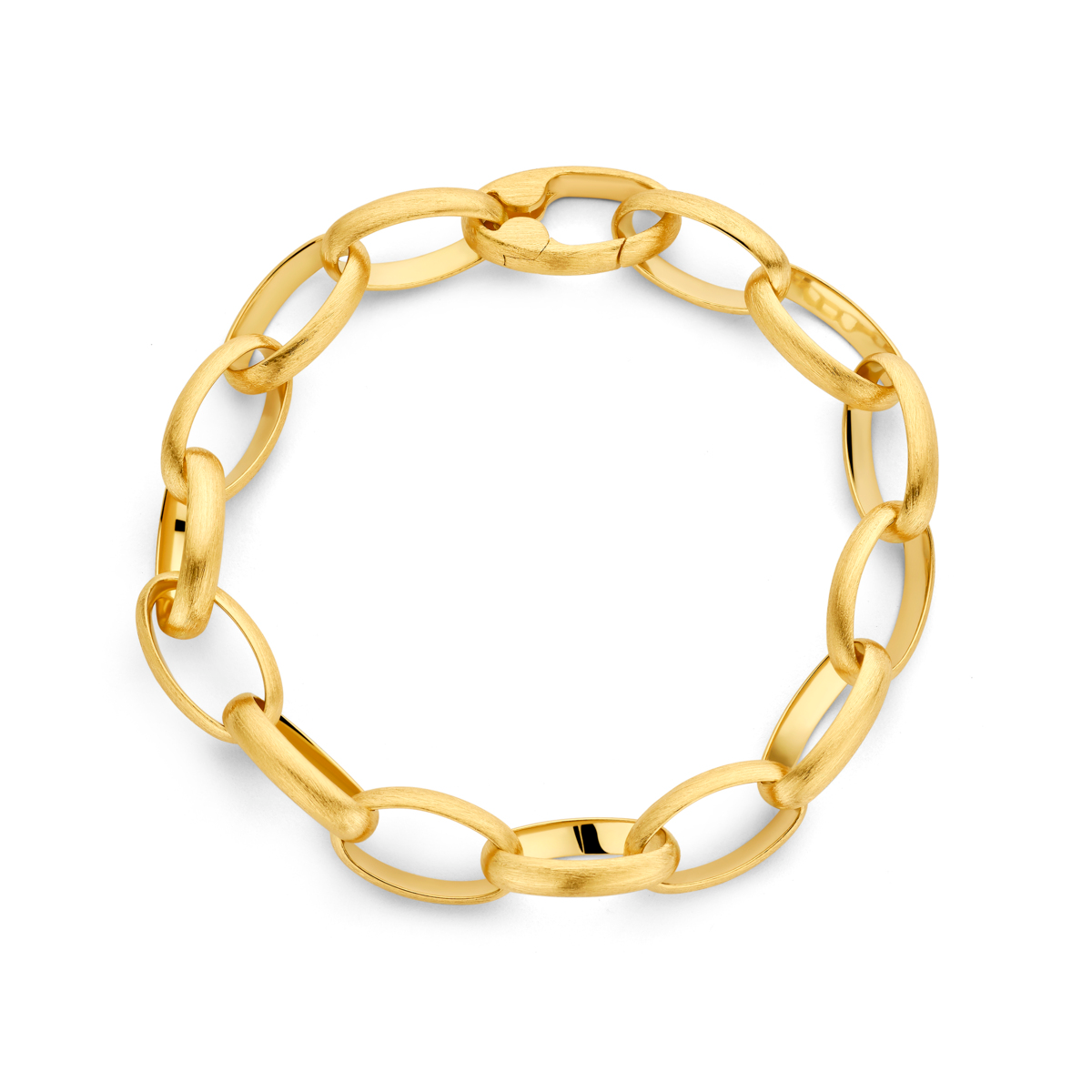Naiomy Gold Armband met mooie matte afwerking - 21cm
