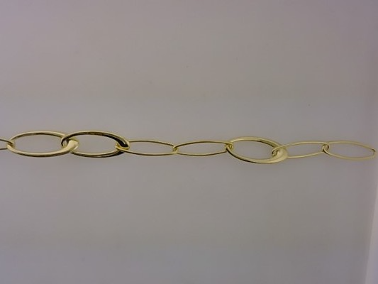 Das Armband Silber GP 19,5cm, Modellnummer 25-401, ist ein elegantes Schmuckst&uuml;ck aus einer unbestimmten Marke. Es ist als Armkette kategorisiert und geh&ouml;rt zu den JEWEL-Artikeln. Dieses Armband erg&auml;nzt jeden Look perfekt. Tragen Sie es alleine f&uuml;r einen minimalistischen Stil oder kombinieren Sie es mit anderen Schmuckst&uuml;cken f&uuml;r einen eleganten, mehrschichtigen Look.