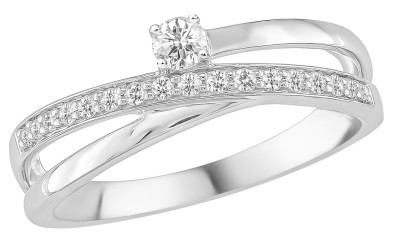 Ring wit goud 18kt met diamanten.