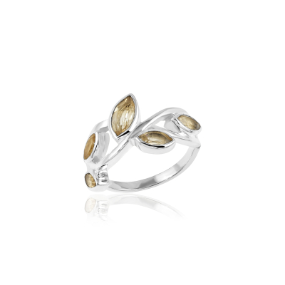 Zilveren ring met citiren in marquise slijpvorm