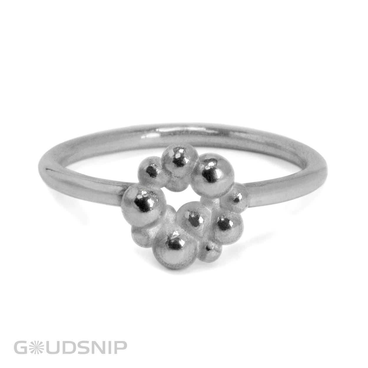 Zelf ontworpen ring "bubbles" gemaakt van zilver.