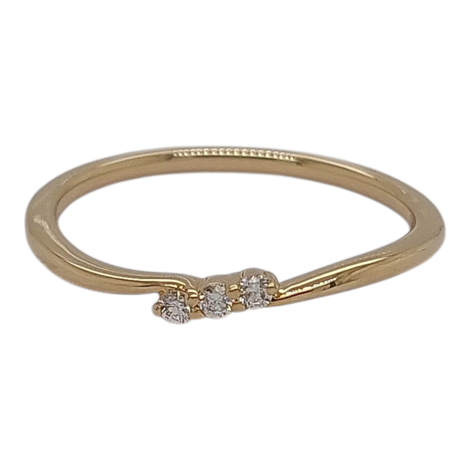 14kt gouden ring met 3x diamant, totaal 0.05ct