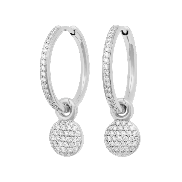 De Bron 8OW4797BR aanhangers zijn verfijnde witgouden hangers, rijk bezet met sprankelende diamantjes. Ze zorgen voor een schitterende, luxueuze uitstraling en zijn perfect geschikt voor de Bron Lux oorringen van 13 mm en 20 mm. Een elegante manier om je oorbellen direct extra glamour te geven.