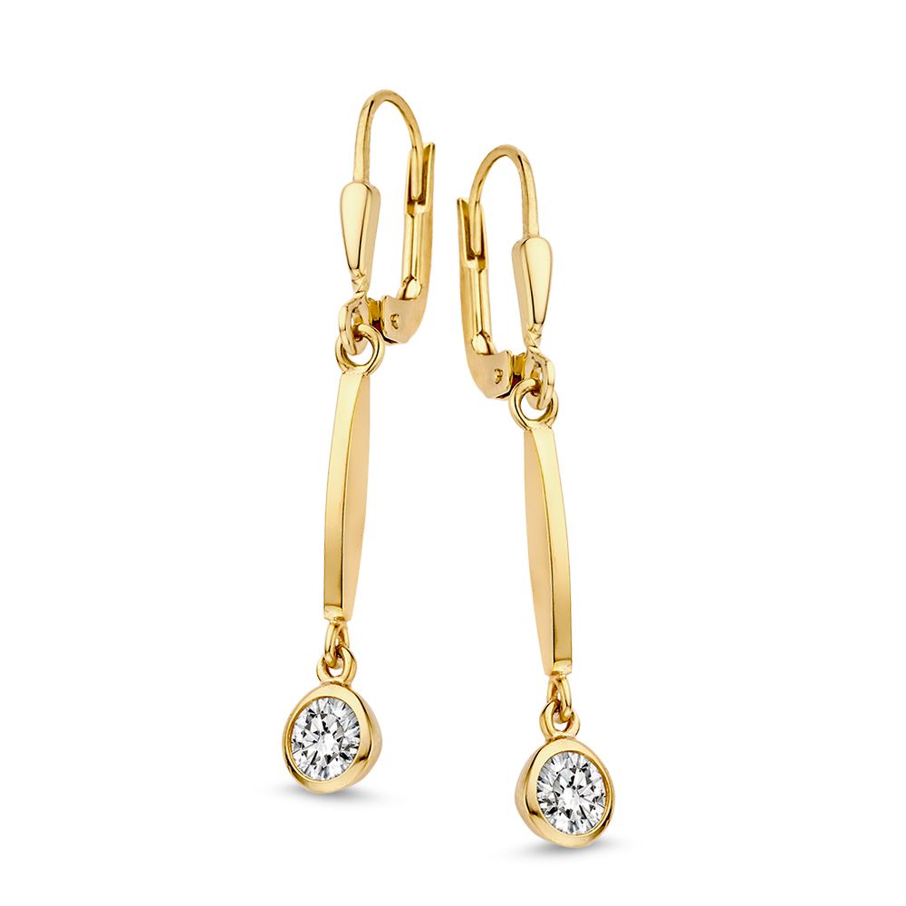 Dit product, Excellent gouden oorhangers met zirkonia, modelnummer OB127548, heeft de volgende kenmerken: Goud, glanzend materiaal met een gewicht van 5 gram. De oorhangers hebben een breedte van 5,2 mm en een diameter van 56 mm. Ze zijn versierd met een witte zirkonia-steen. Perfect voor speciale gelegenheden voor een elegante look.