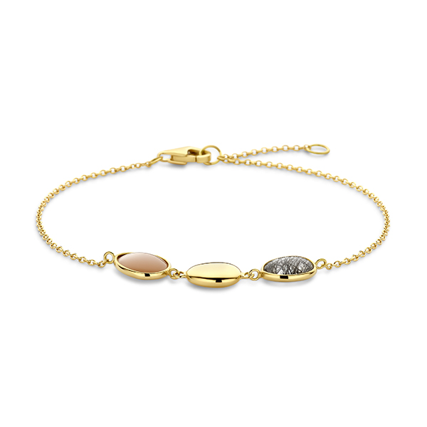 De ITALO BOTTENE TINTA 14K geelgouden armband, model BR4281-PM-BRQ, is vervaardigd uit hoogwaardig goud en heeft een lengte van 190 mm. Deze armband valt onder de categorie sieraden en is specifiek een armband zonder glans. Draag dit stijlvolle sieraad solo of combineer het met andere armbanden voor een trendy look.