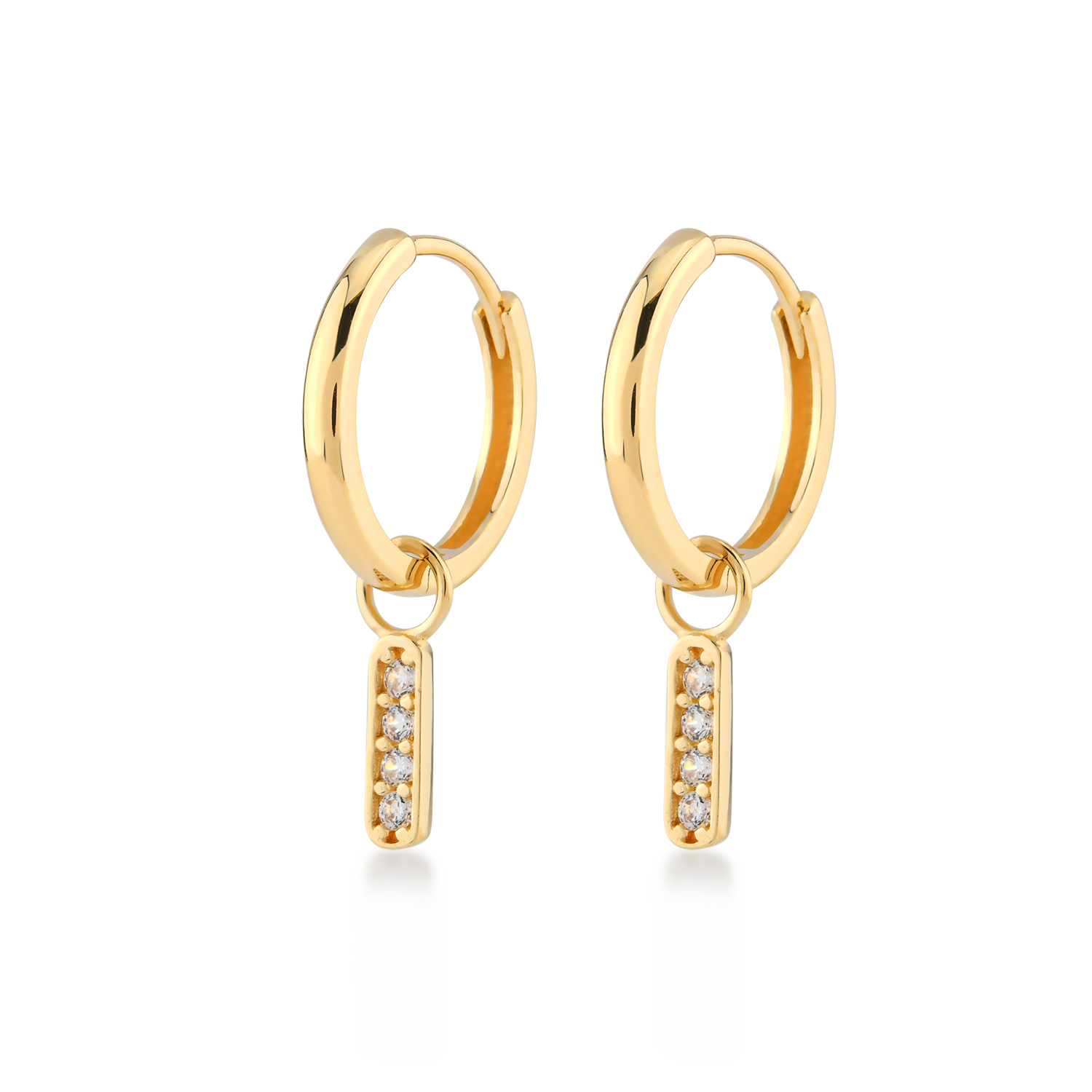 Dit zijn oorbellen van het merk Swing Jewels gemaakt voor dames.