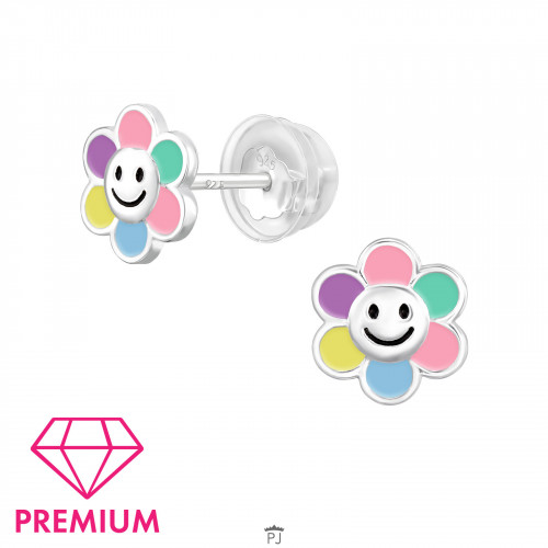 Product: Zilveren Oorstekers Lachende Bloem  
Modelnummer: 48818  
Categorie: Sieraden  
Type: Oorknopjes

Deze charmante zilveren oorstekers zijn ontworpen met een vrolijke bloemenstijl en geven elke outfit een elegante touch. Ze zijn perfect voor dagelijks gebruik en speciale gelegenheden. Draag ze met opgestoken haar om de speelse bloemendetails te laten opvallen. Ideaal voor een subtiele, verfijnde uitstraling.