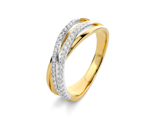 Deze prachtige My Style Diamonds ring is een tweekleurige 14-karaats gouden ring bezaaid met diamant (0,25 crt GH/SI1). Ideaal voor een mooie gelegenheid dankzij het subtiele, doch elegante ontwerp. Draag deze verfijnde ring  als perfecte aanvulling voor elke outfit, en straal moeiteloos luxe en stijl uit.