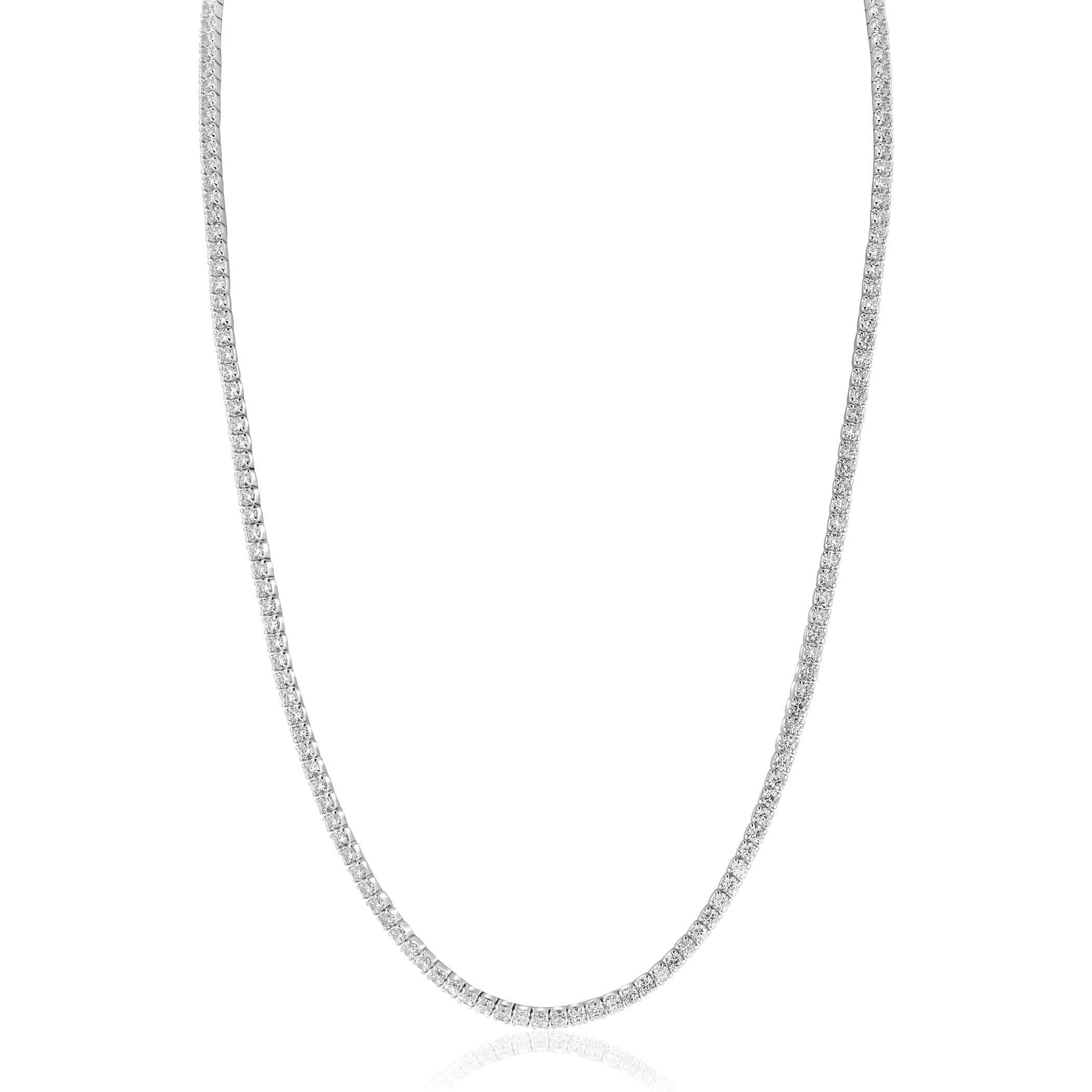 Zinzi zilveren tennis collier 45cm met rijzetting witte zirconia's 2,3mm breed. De lengte is verstelbaar van 40cm tot 43cm. Vervaardigd van eerste gehalte zilver (925) en voorzien van een extra rodiumlaag voor langdurige glans.
