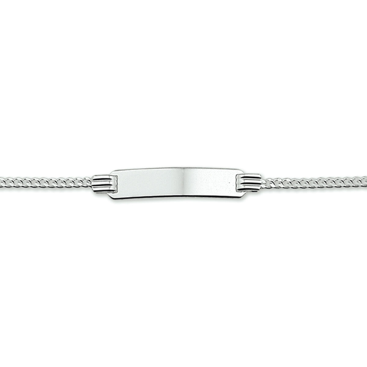 Zilveren graveerarmband. De lengte bedraagt 11cm met 2cm extensie. De breedte van de graveerplaat bedraagt 4.8mm en de dikte is 0.8mm.